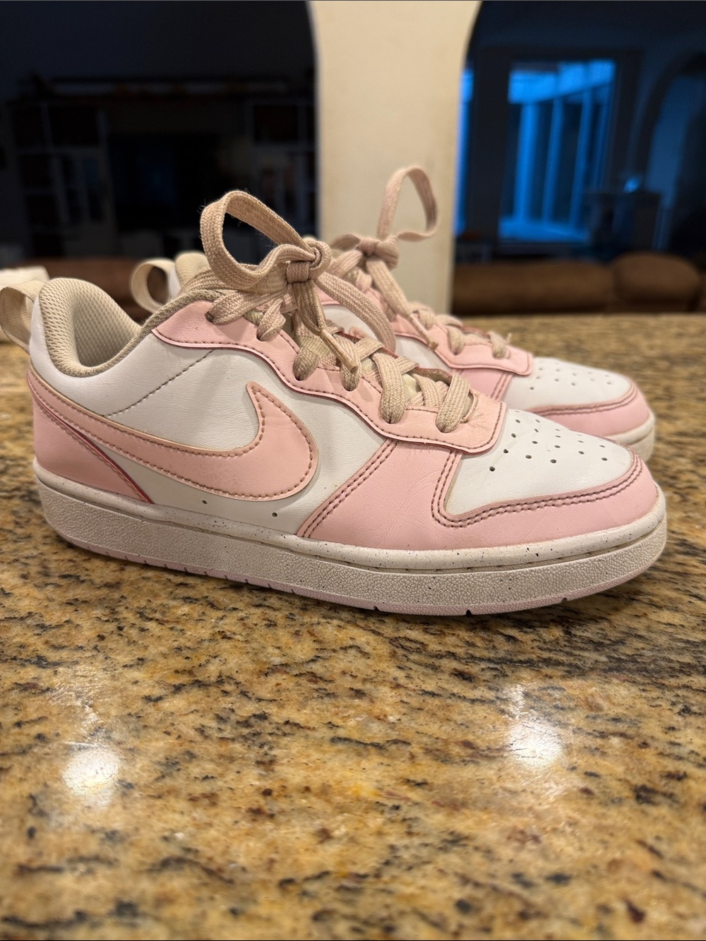 Kids Pink Nike Air Force 1 size 4Y